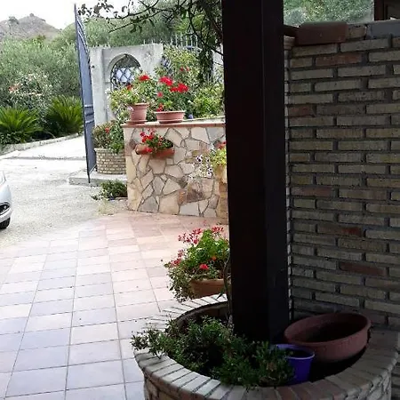 La Casa Di Bia Bed & Breakfast *